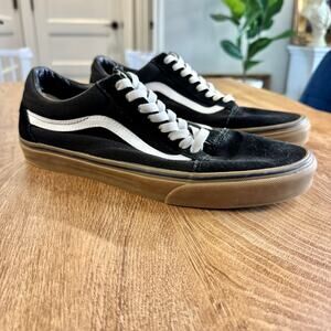 Vans | Old Skool Sneakers in Black/Gum| 500714 | Unisex Men’s 10.5 / Women’s 12